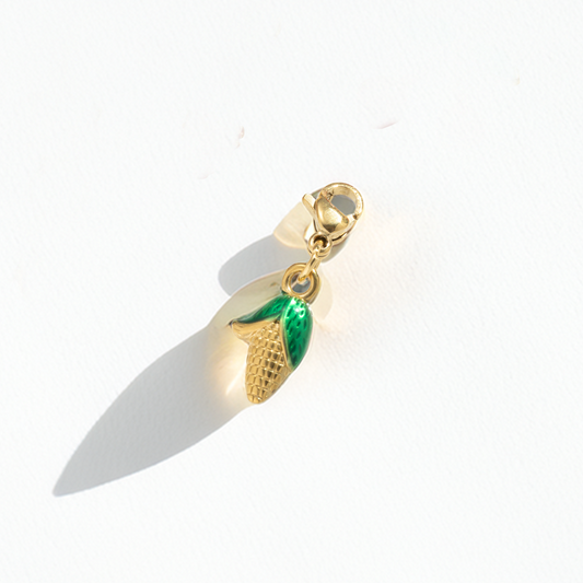 mais⎢goldener charm