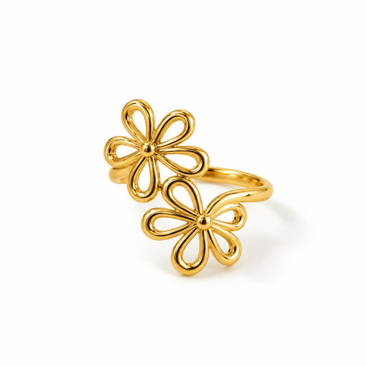 Produktbild blossom glow⎢goldener Ring auf weißem Hintergrund 