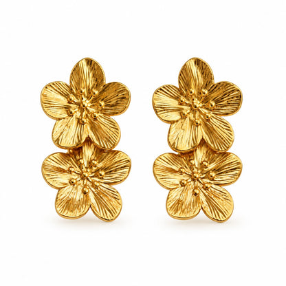 Produktbild golden blossom⎢goldene Ohrringe auf weißem Hintergrund 
