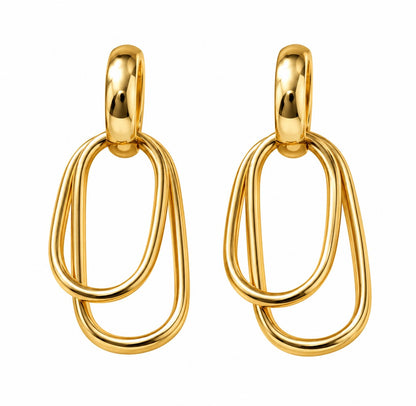 Produktbild  golden loop⎢goldene Ohrringe auf weißem Hintergrund 