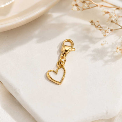 herz weiß mit Hauch von rosa⎢goldener charm