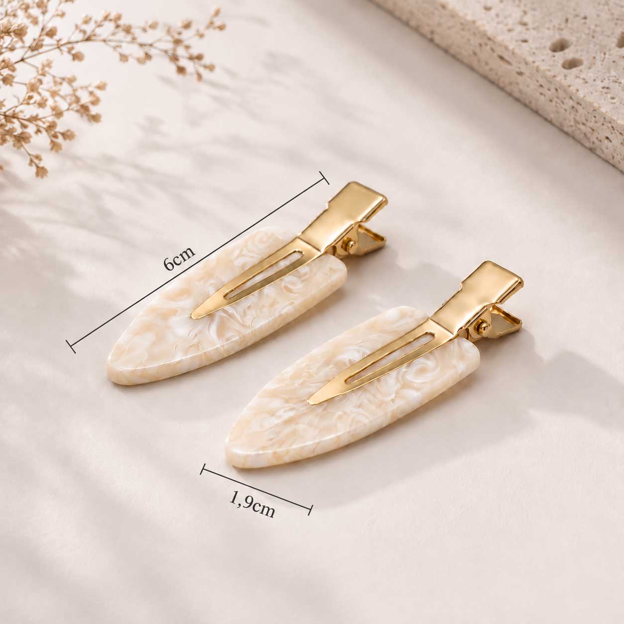 Ivory Pearl Haarclips mit Maßangaben – 6 cm Länge, 1,9 cm Breite, marmoriertes Weiß mit Gold
