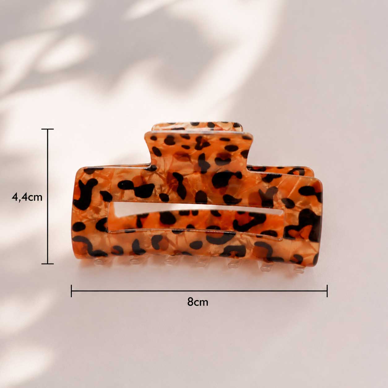 Haarklammer Leo Classic im Leopardenmuster aus Acryl von Saltyblush – braun-schwarz, 8 x 4,4 cm
