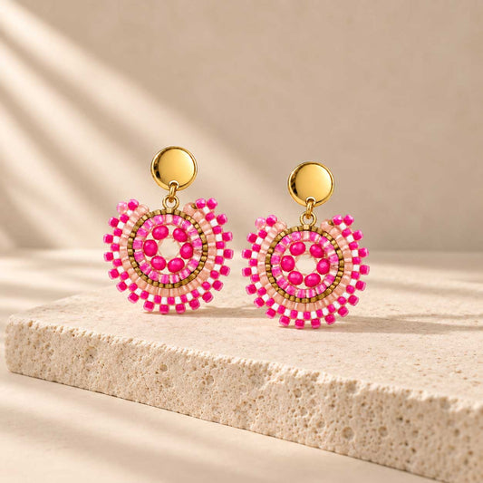 Mini Boho Bloom goldene Perlenohrringe in Pink – rundes Miyuki-Perlen-Design mit goldenem Edelstahlstecker
