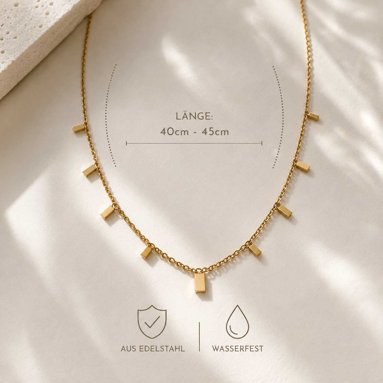 Minimalist Chic Halskette Länge 40–45 cm verstellbar – goldene Edelstahlkette mit Rechteck-Anhängern, wasserfest, nickelfrei, von Saltyblush
