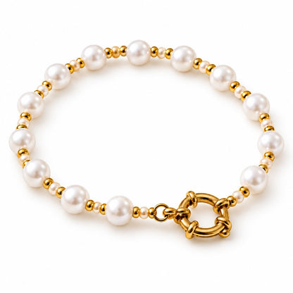 Produktbild pearl glow ⎢goldenes Armband auf weißem Hintergrund 