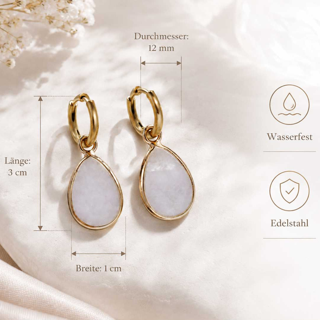 Rosé Drop Ohrringe Detailbild – Maße: Durchmesser 12mm, Länge 3cm, Breite 1cm, Edelstahl & wasserfest, Saltyblush