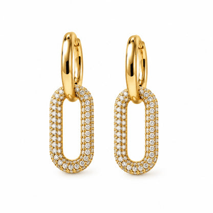 Produktbild sparkle hoops⎢goldene Ohrringe auf weißem Hintergrund 